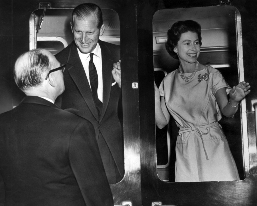 The Queen leaving Manchester, during a journey from Euston to Manchester (Exchange) to Barrow - in - Furness 15 to 18 Feb 1965. - Source: Around Manchester in the 1960s, iNostalgia / MirrorPix