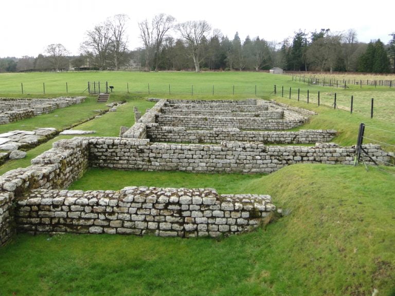 Hadrian’s Wall (Chesters Roman Fort) – Walks with a Vicar